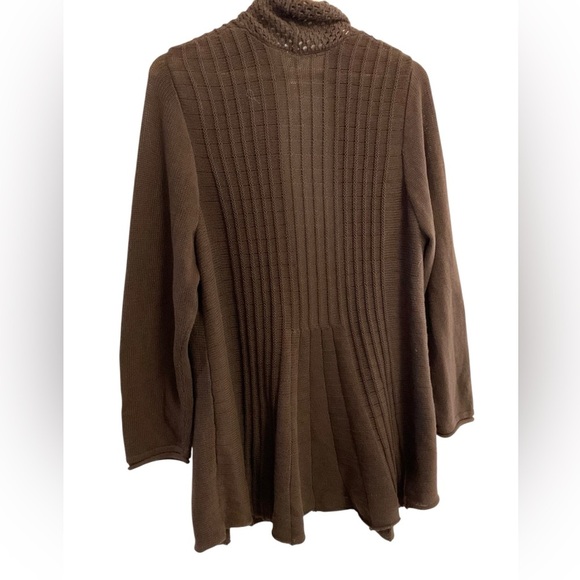 Elegant Brown Knit Cardigan - Picture 2 of 10